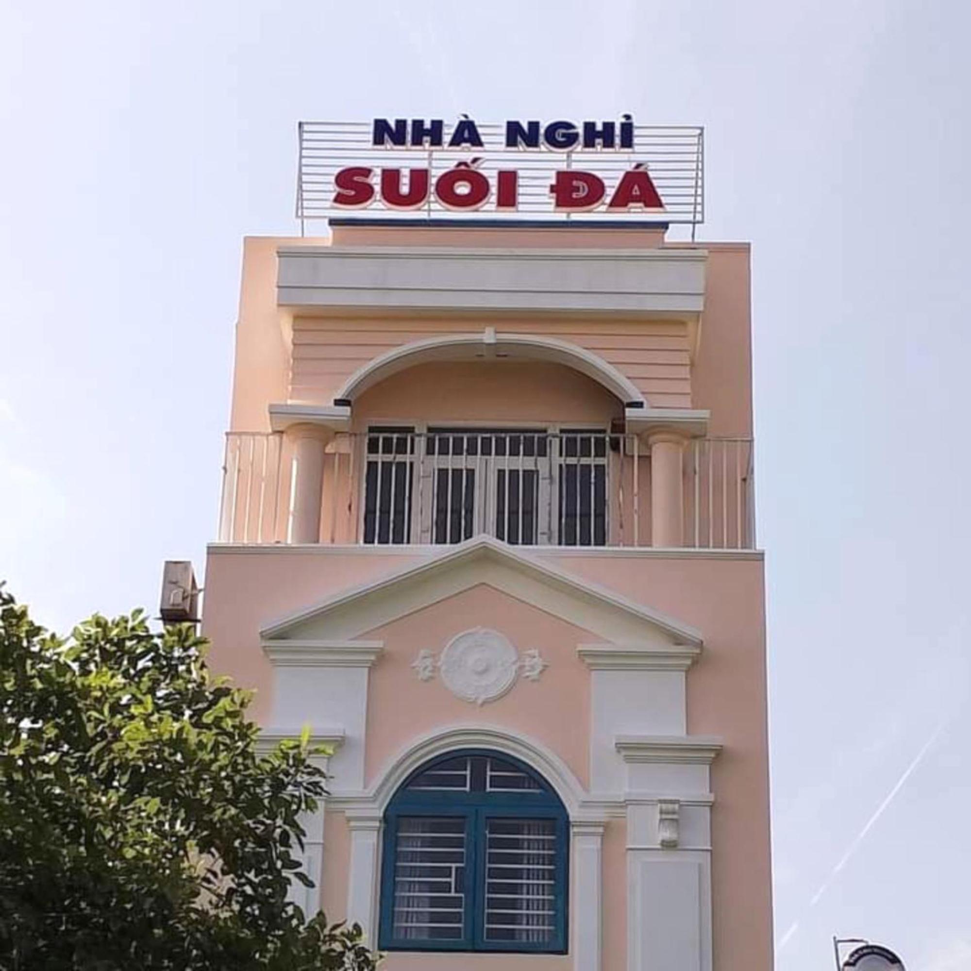Oyo 1187 Suoi Da Motel Danang Exterior photo